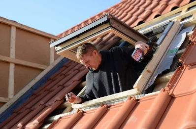 Pose de fenêtres de toit Velux à Etcharry